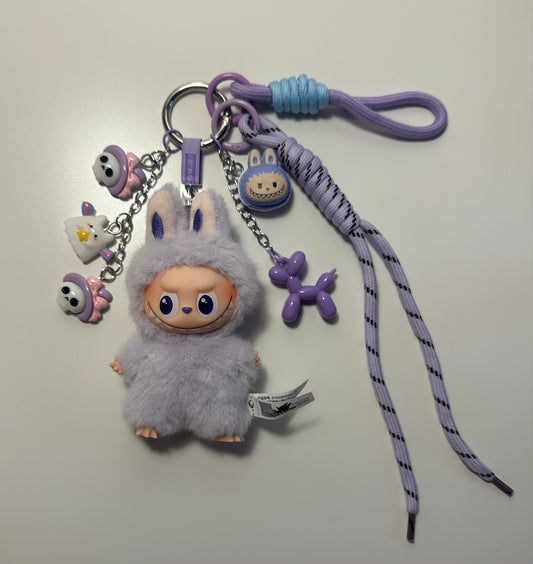 #32 Pin for love (290 QAR)