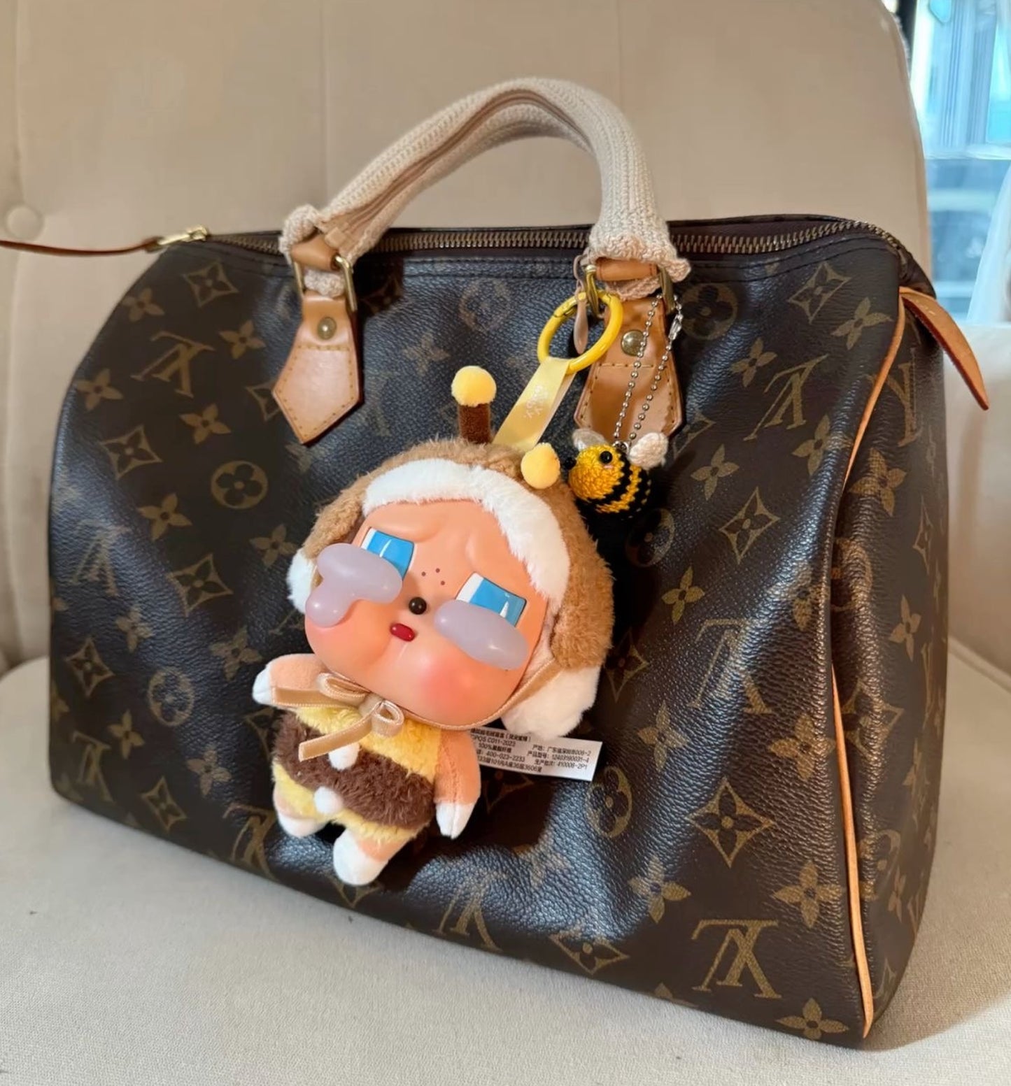 Crybaby Crying Again Series  - I'll Bring you a flower (270 QAR)